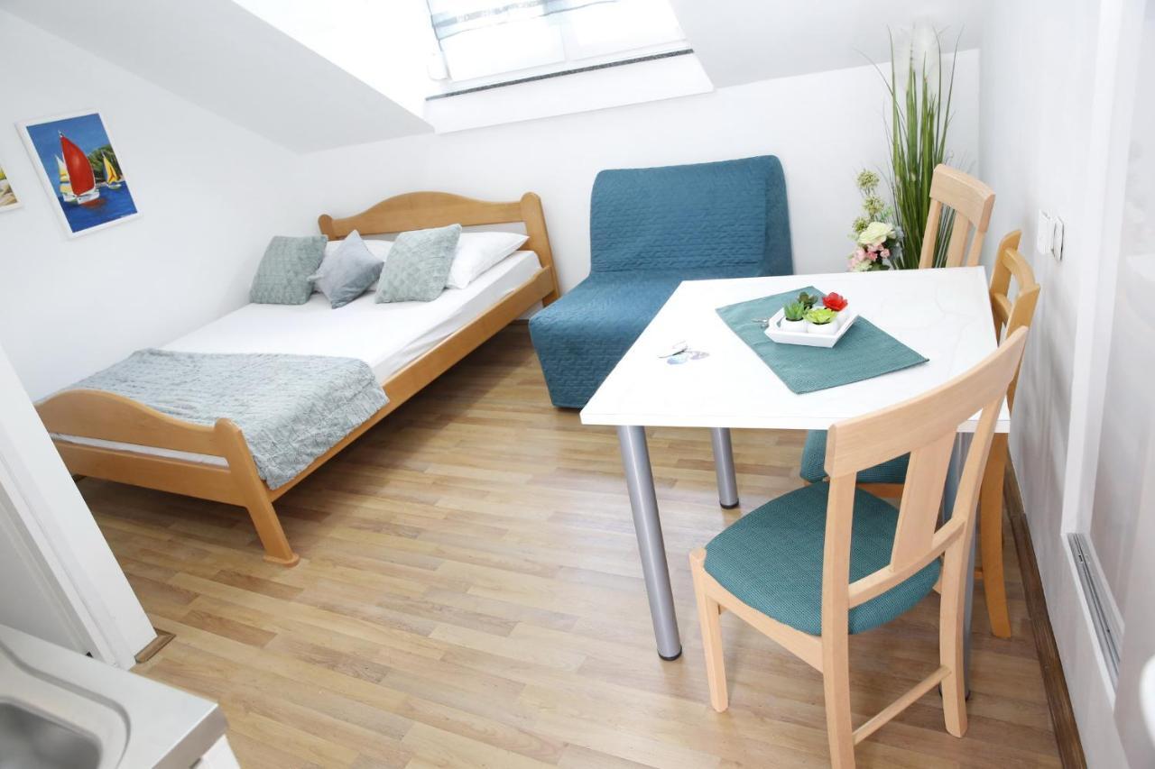 Apartments Stonehouse ヴォディツェ エクステリア 写真