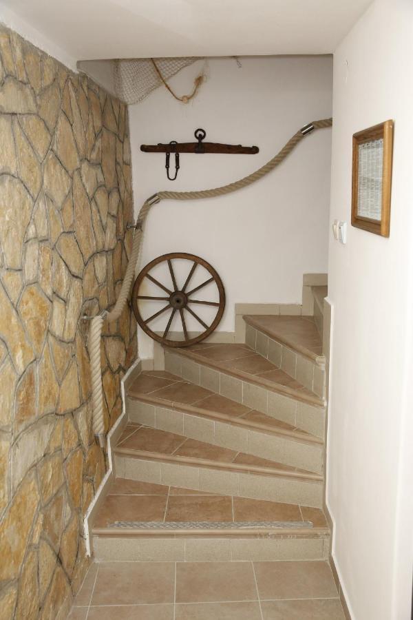 Apartments Stonehouse ヴォディツェ エクステリア 写真