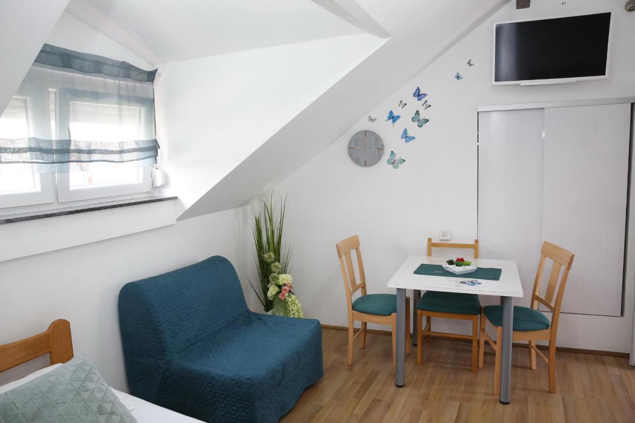 Apartments Stonehouse ヴォディツェ エクステリア 写真