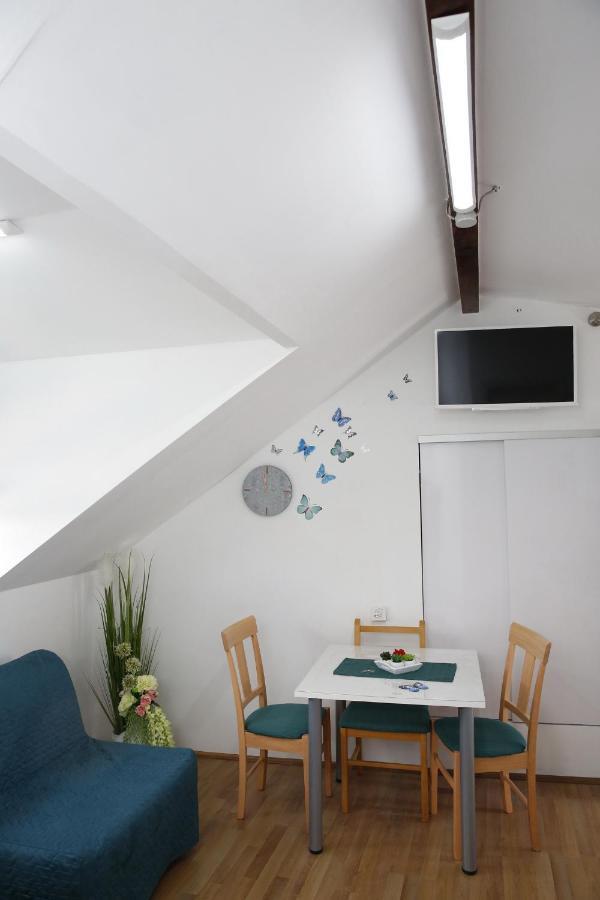 Apartments Stonehouse ヴォディツェ エクステリア 写真